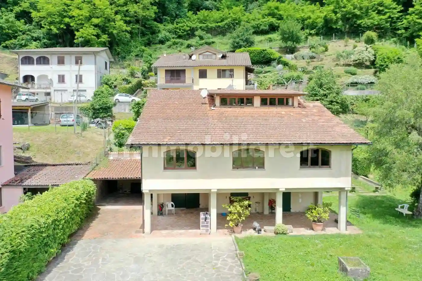 Villa - foto 2