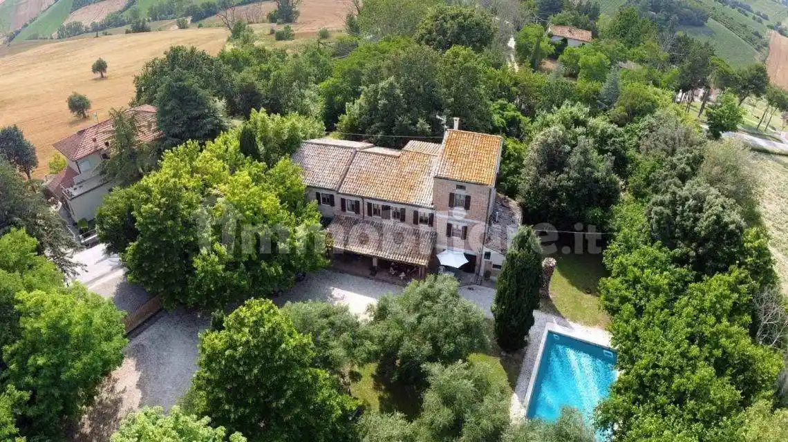 Villa in vendita a Morro d'Alba