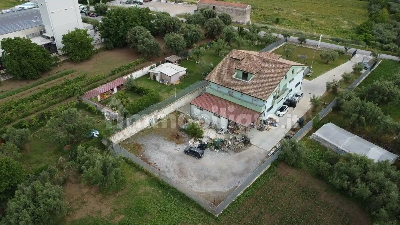 Casa indipendente - foto 2