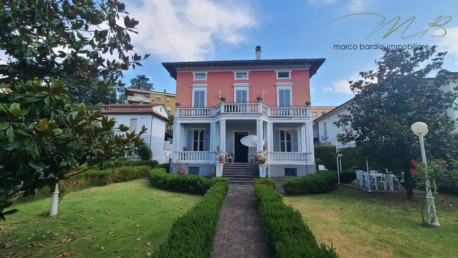 Villa in vendita a Collecchio