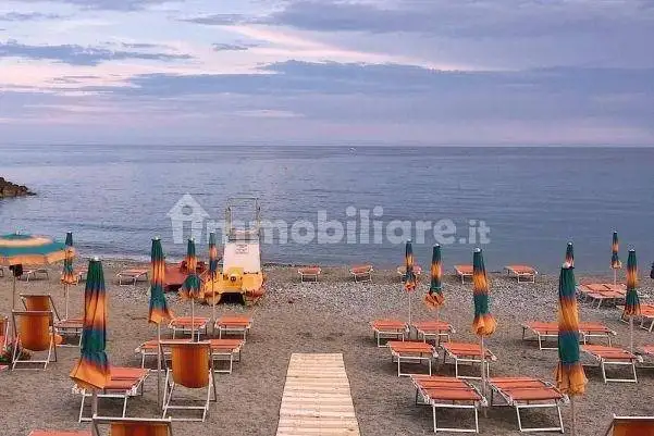 Trilocale via Sisto IV 24, Centro, Albisola Superiore - foto 3