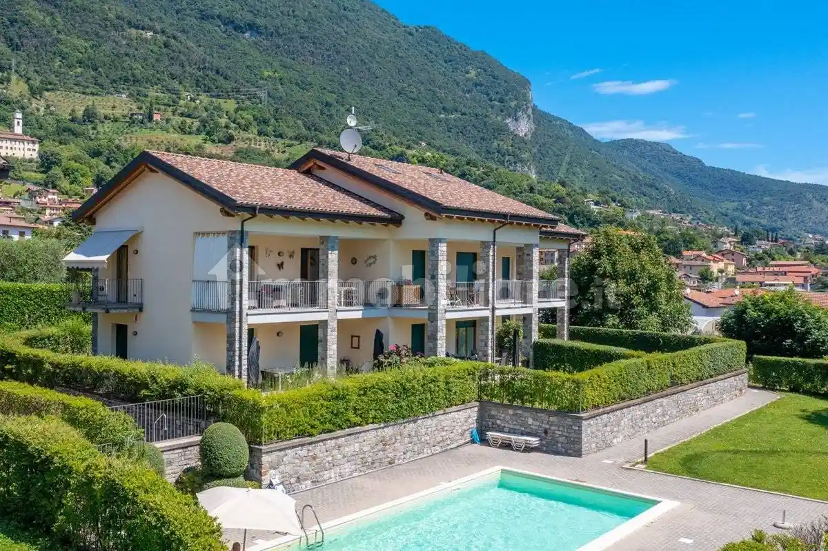 Appartamento in vendita a Tremezzina