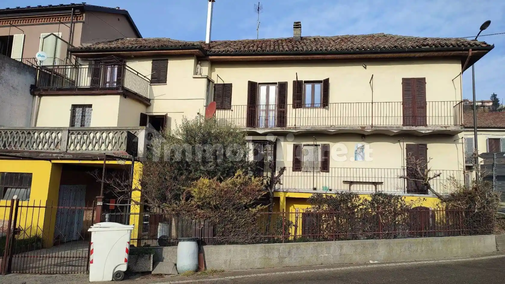 Rustico - Casale in vendita a Neive