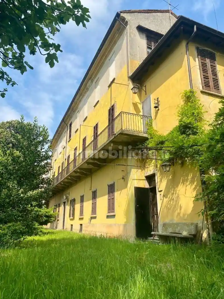 Villa in vendita a Stradella