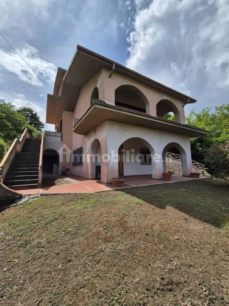 Villa in affitto a Sorano