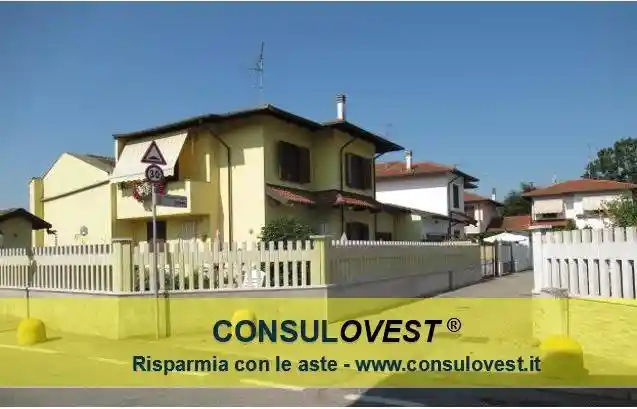 Villa in vendita a Parona