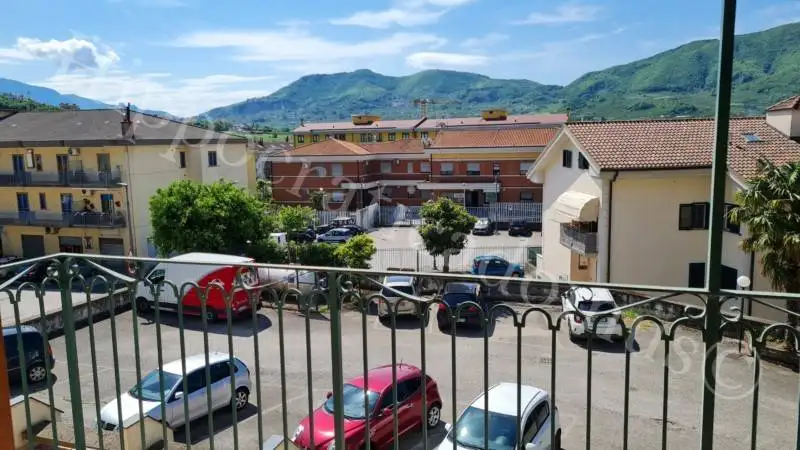 Appartamento in vendita a Giffoni Valle Piana