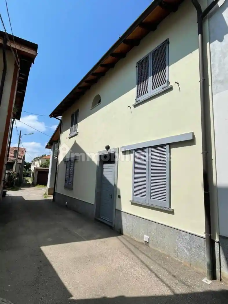 Casa indipendente in vendita a Arluno