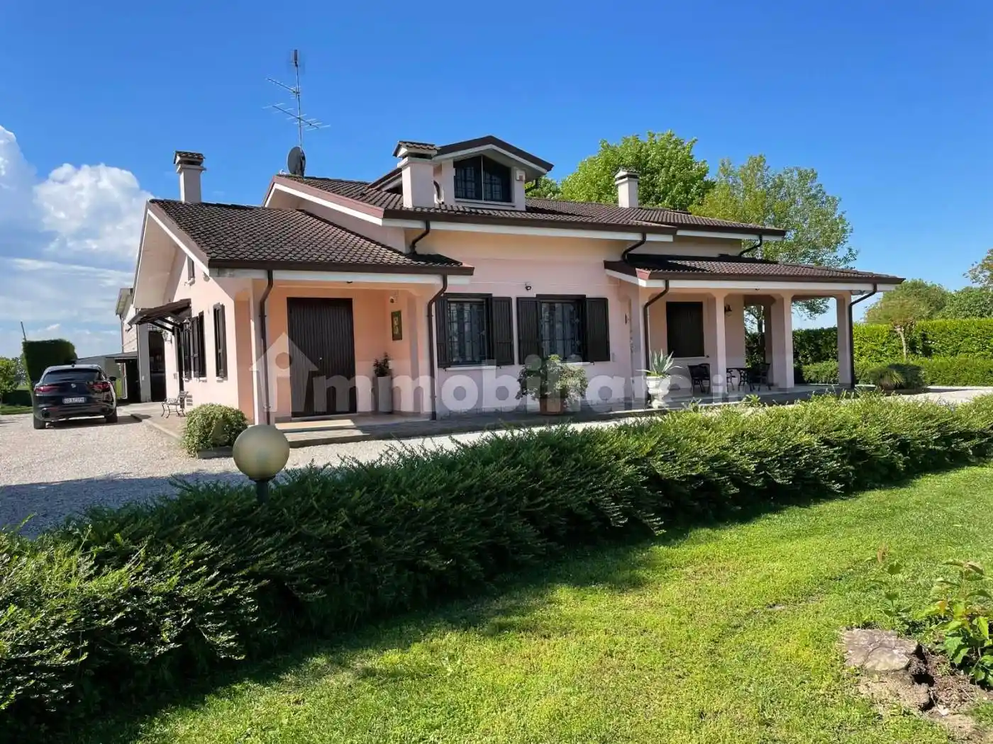 Villa in vendita a Rodigo