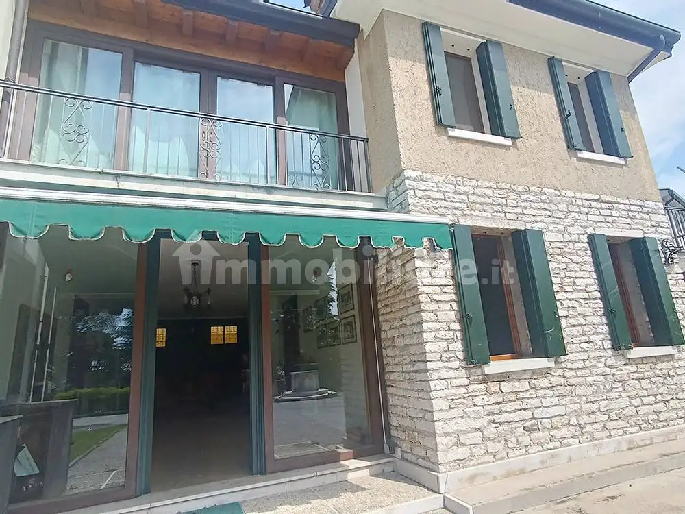 Villa in vendita a Possagno