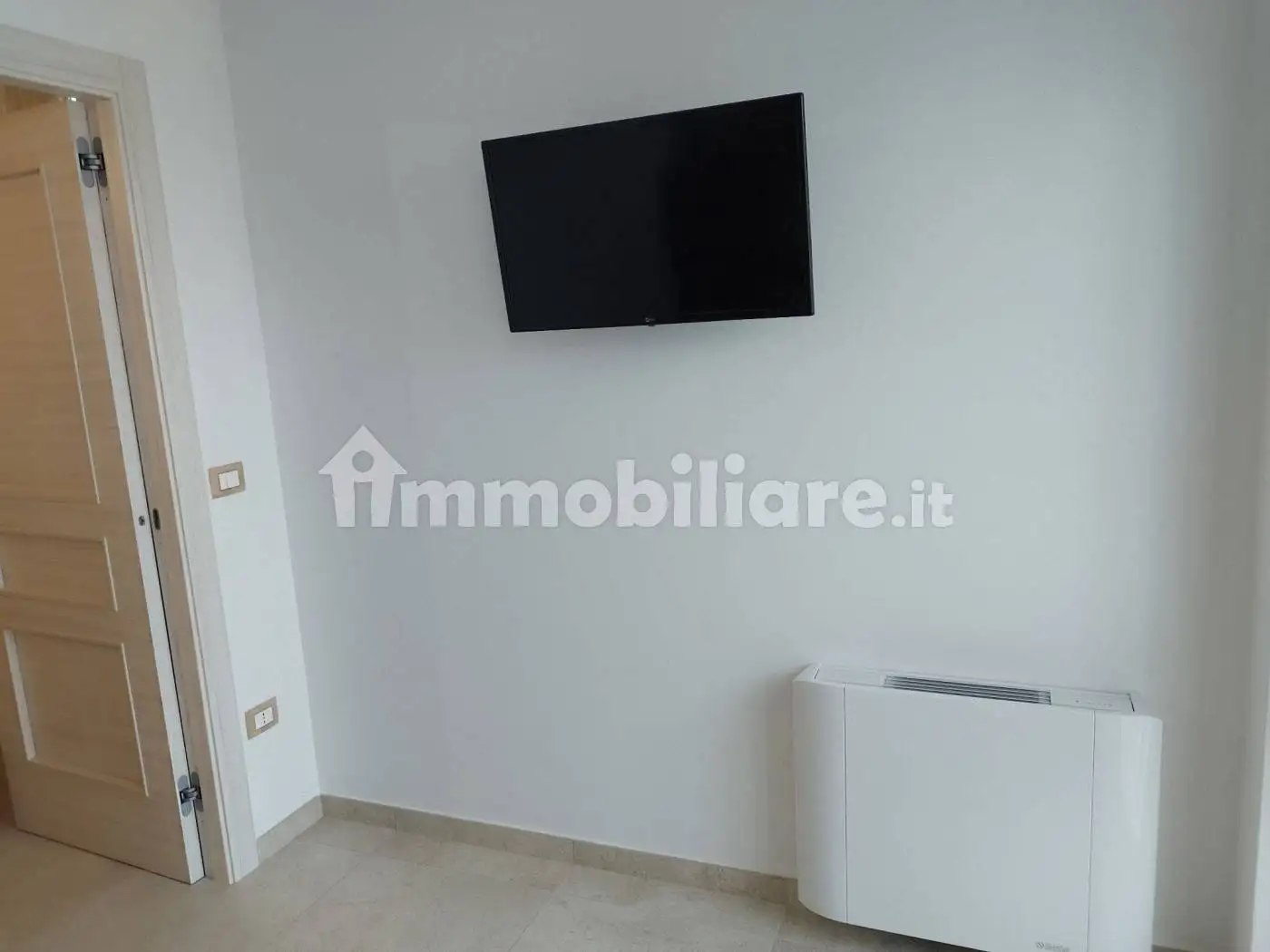 Palazzo - Edificio in Affitto - foto 5