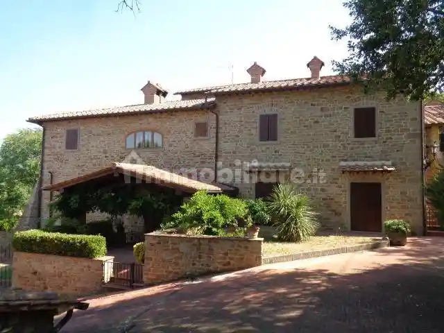 Villa in vendita a Arezzo
