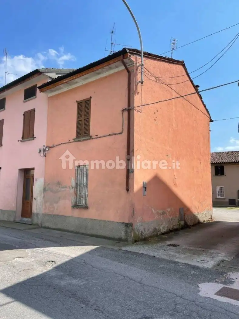 Terratetto unifamiliare via Cesare Battisti, Centro, Corte de' Frati - foto 2
