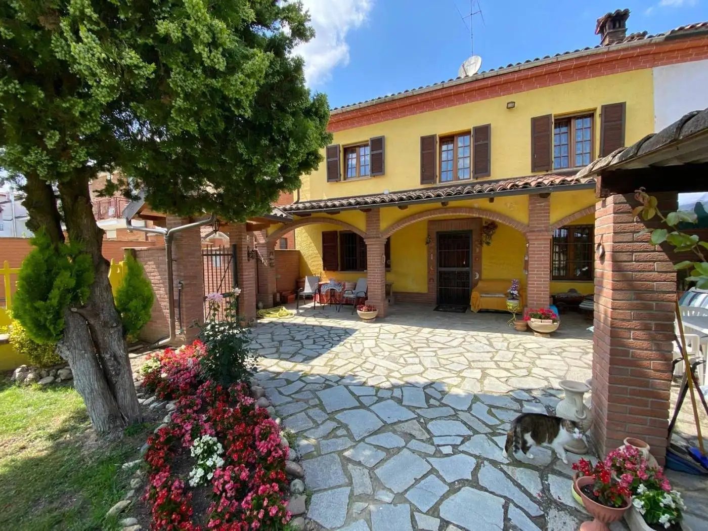 Casa indipendente in vendita a Alessandria