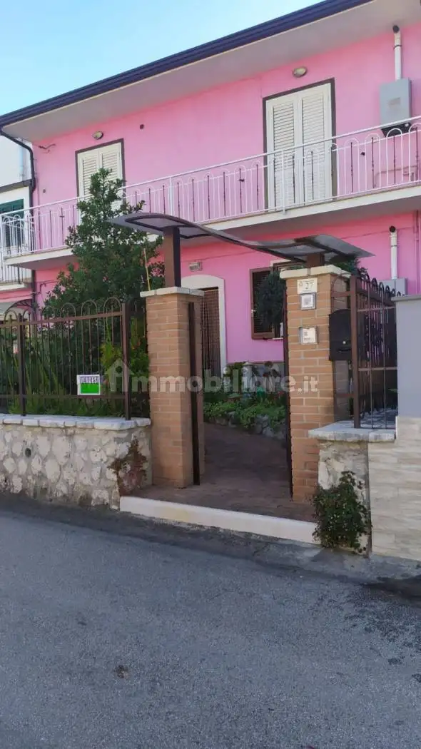 Villa in vendita a Riardo