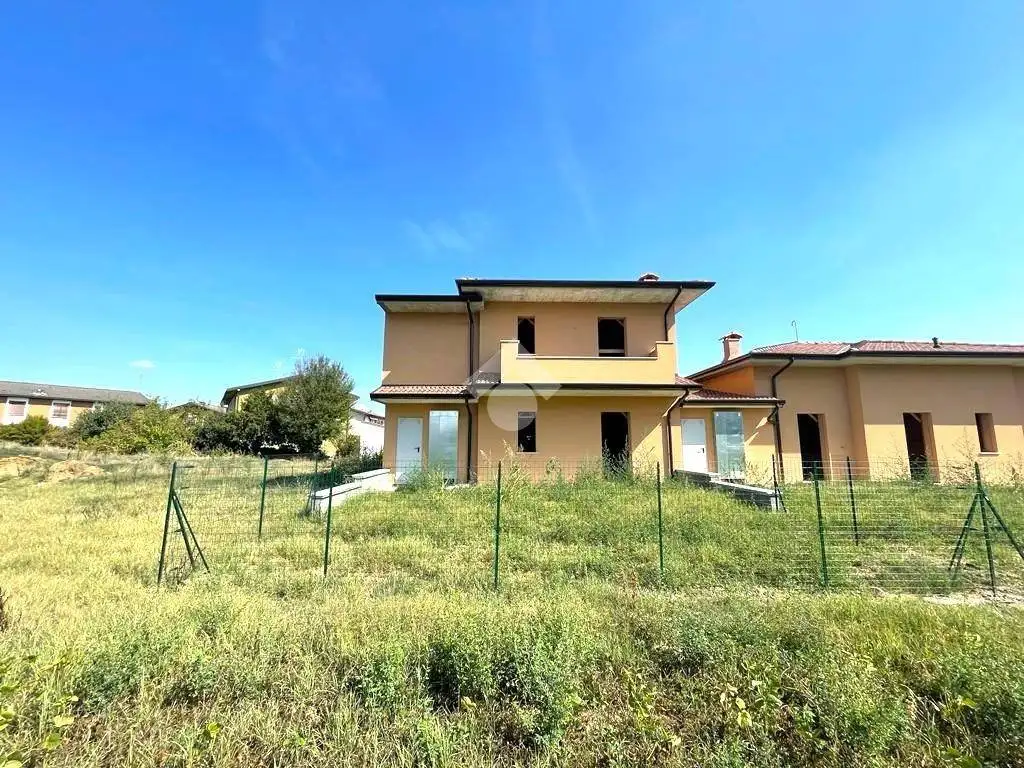 Villa in vendita a Cremona