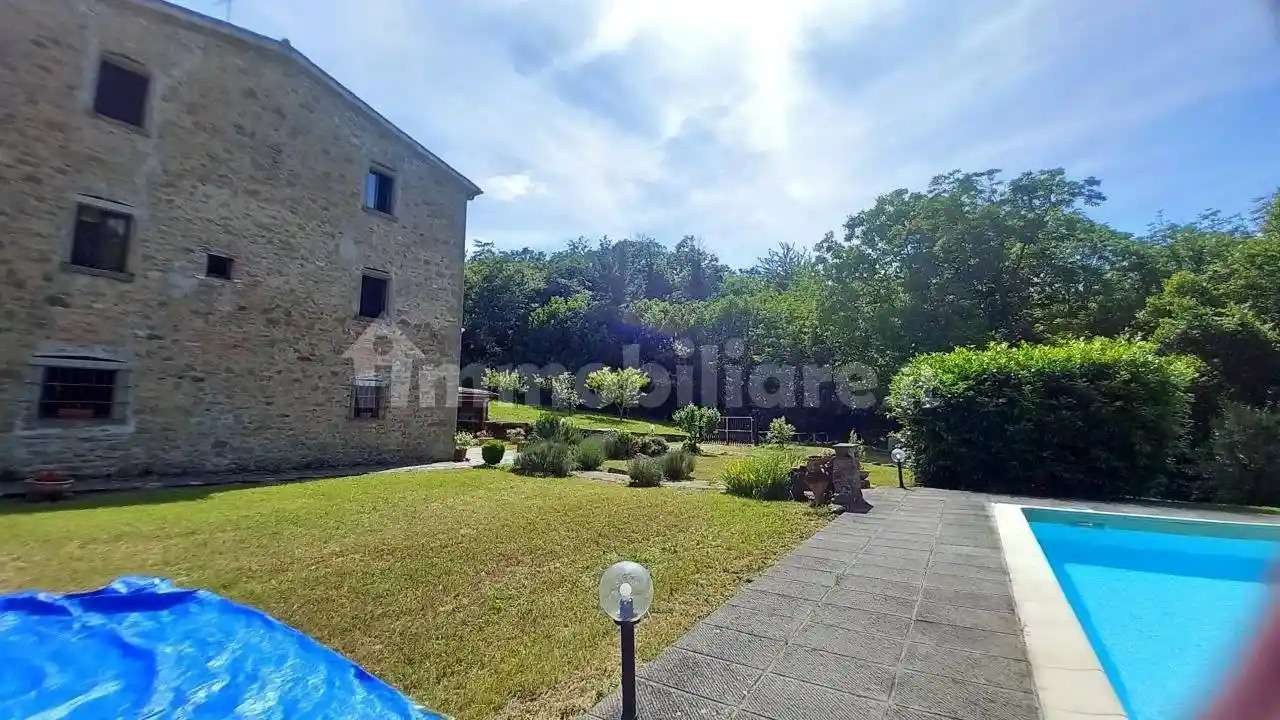 Rustico - Casale in vendita a Monte Santa Maria Tiberina