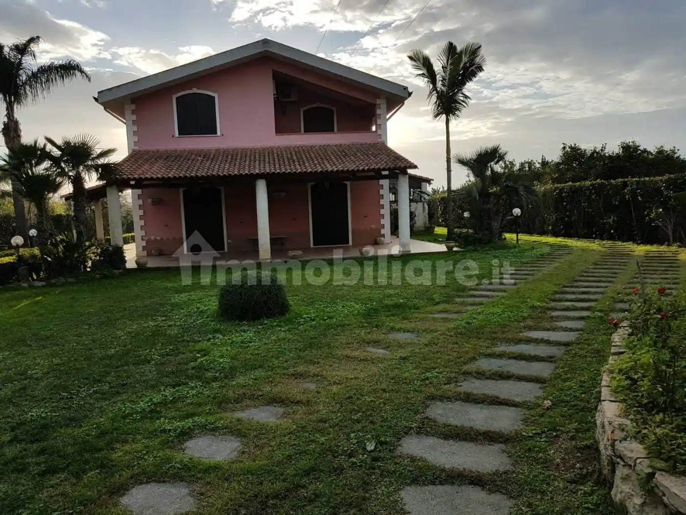 Villa in vendita a Barcellona Pozzo di Gotto