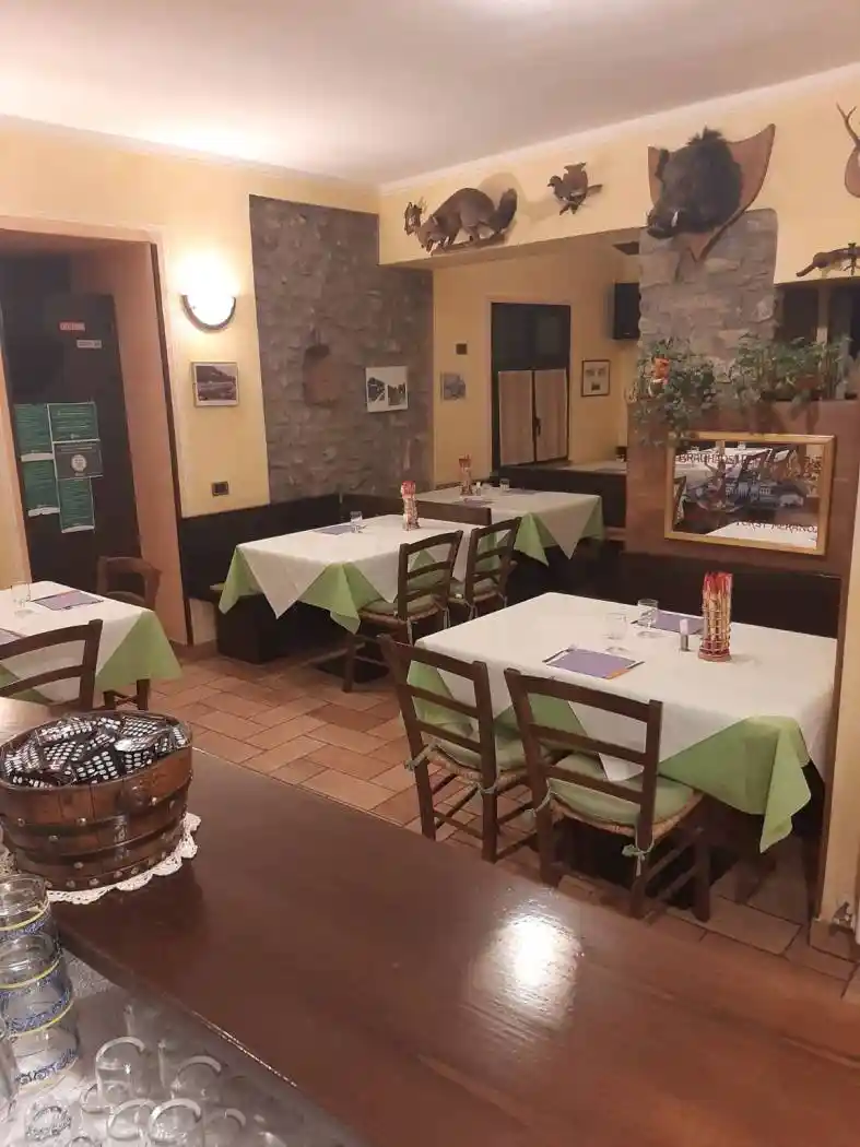 Casa indipendente in vendita a Ventasso