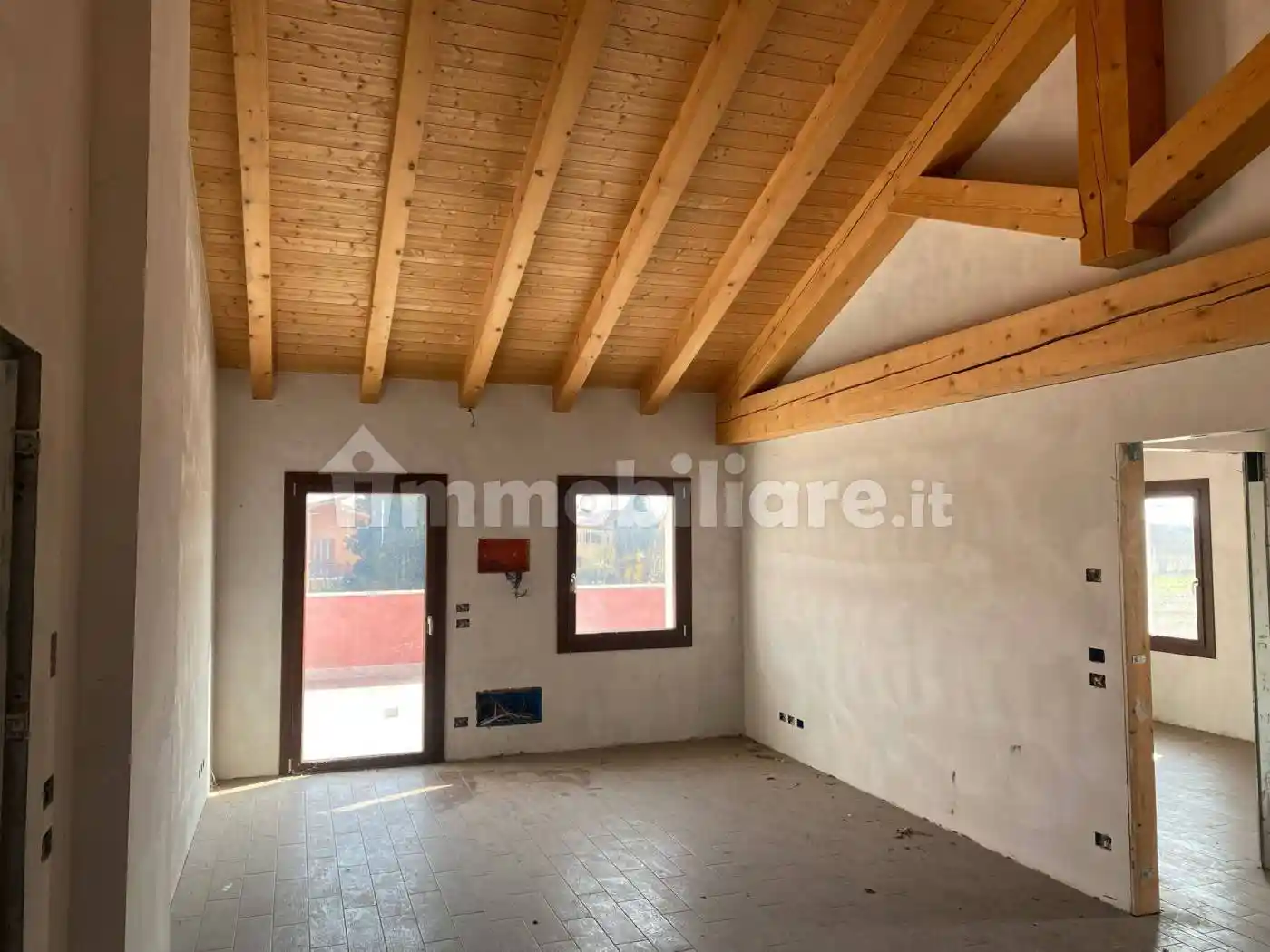 Palazzo - Edificio in vendita a Santa Maria di Sala