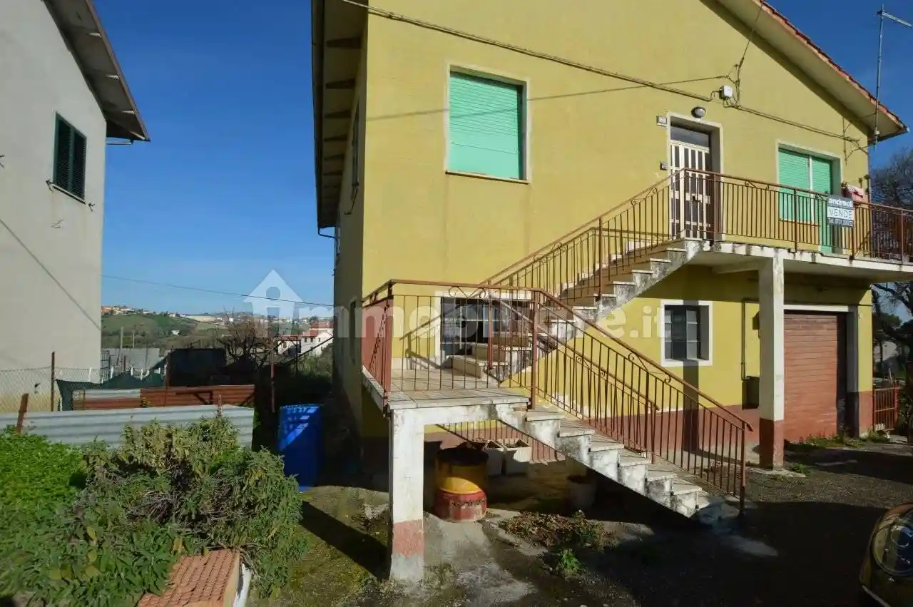 Villa in vendita a Cingoli