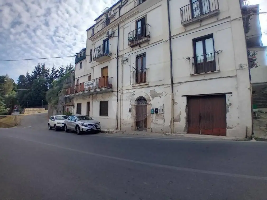 Appartamento in vendita a Carolei