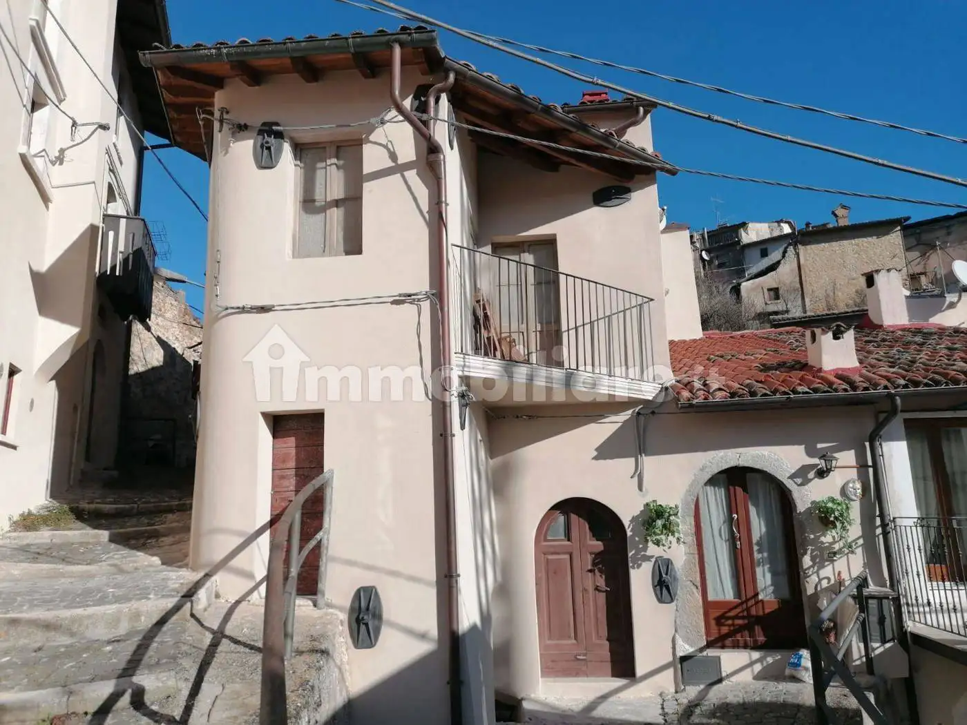 Casa indipendente in vendita a L'Aquila