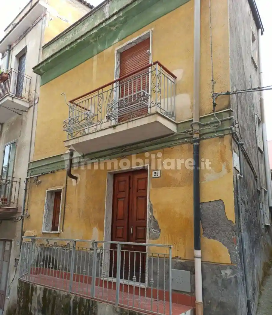 Appartamento in vendita a Bronte