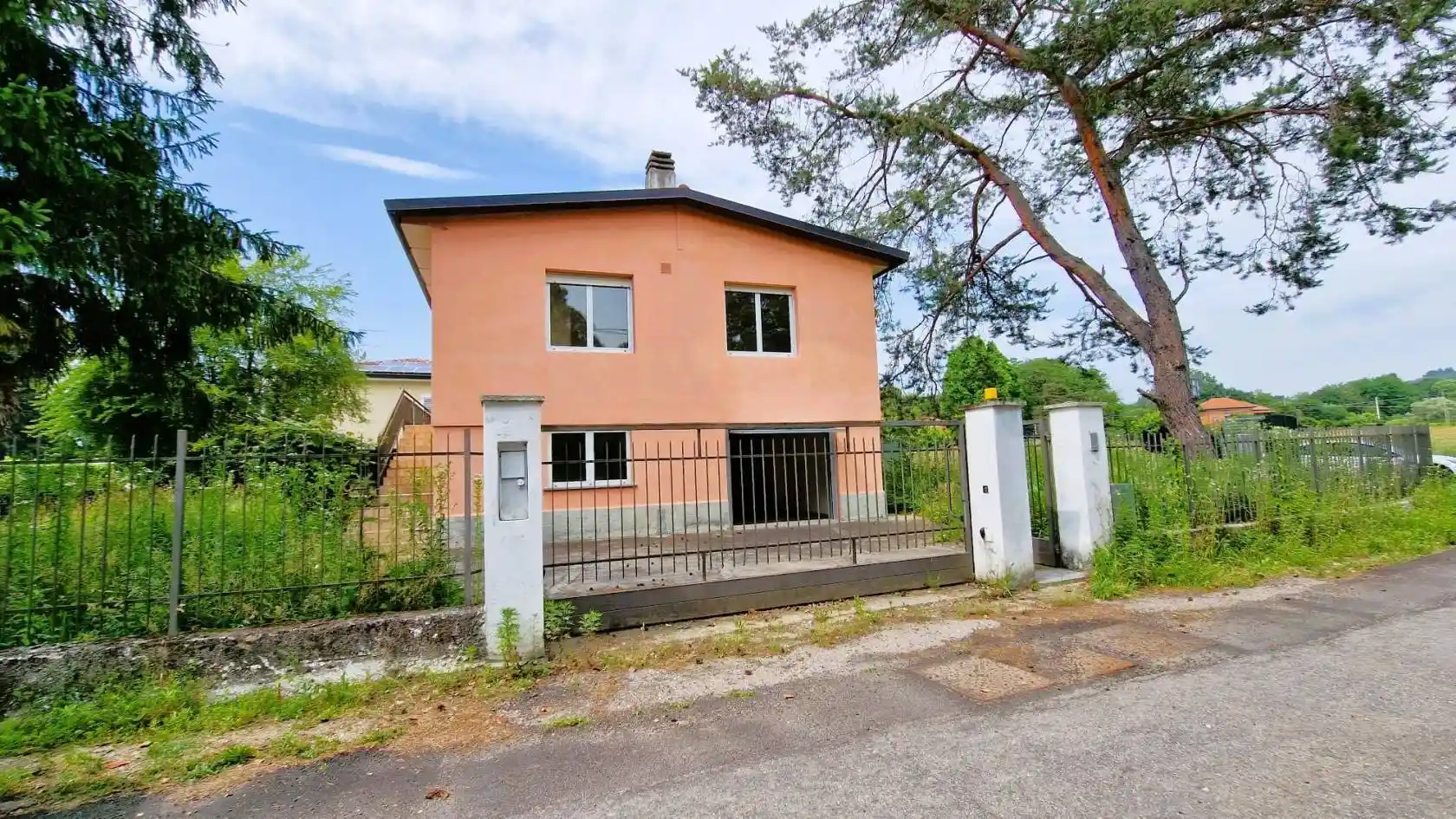 Villa in vendita a Brebbia