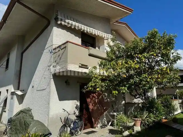 Villa in vendita a Massa