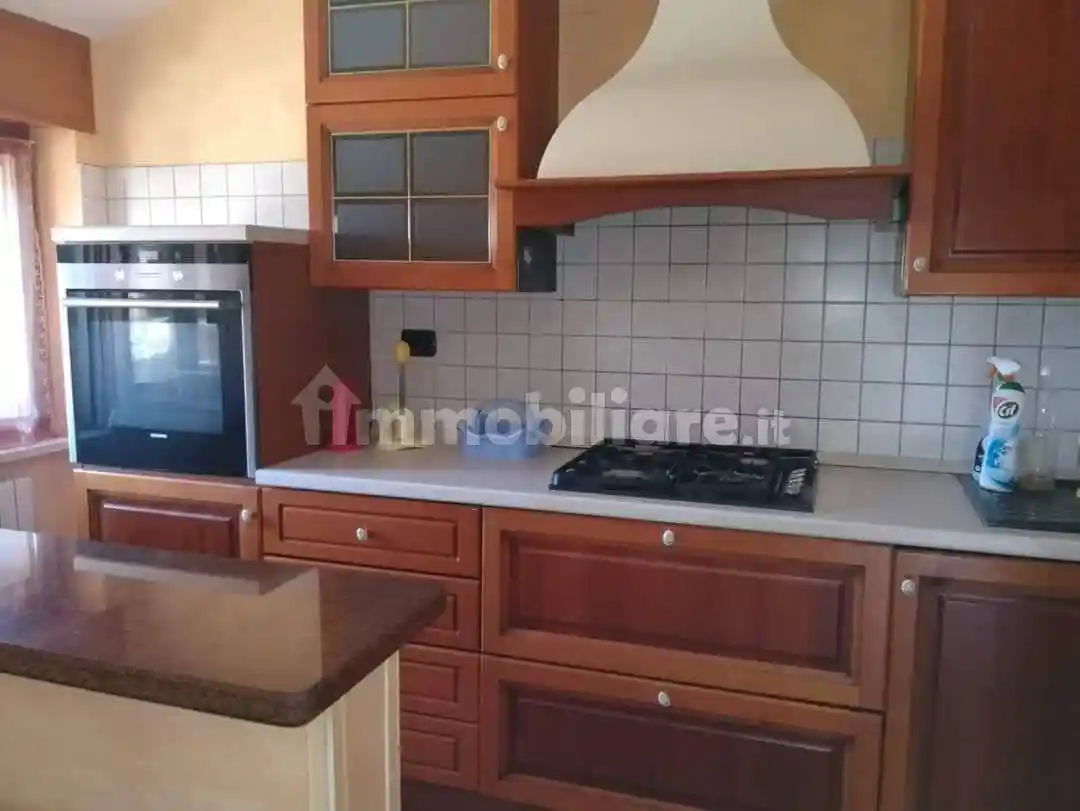 Appartamento in affitto a Marsicovetere