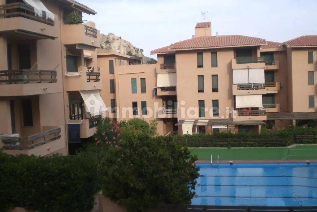 Appartamento in affitto a La Maddalena