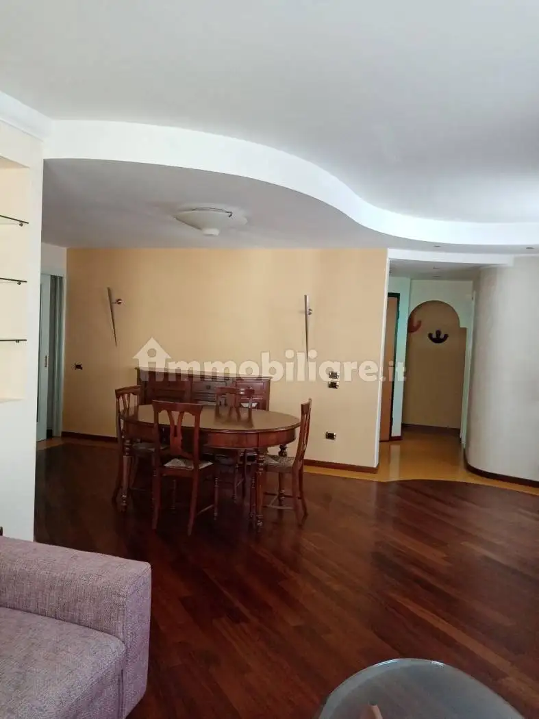 Appartamento piazza Vittorio Emanuele 4, Centro, Branzi - foto 4