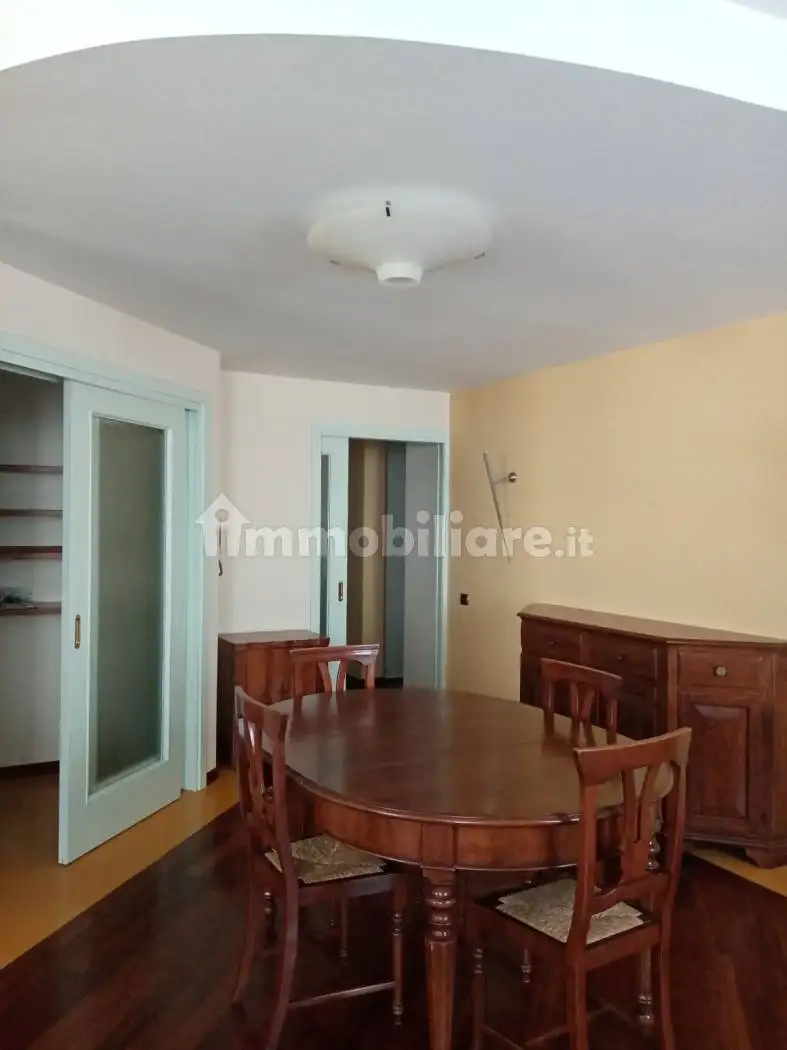 Appartamento piazza Vittorio Emanuele 4, Centro, Branzi - foto 5