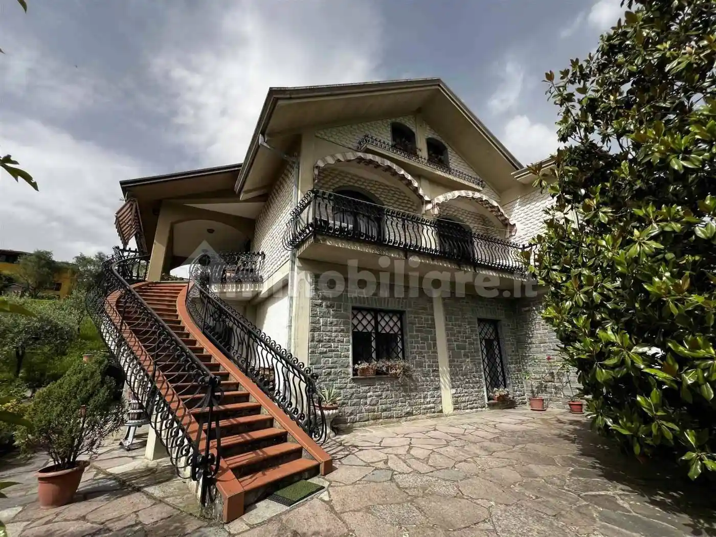 Villa in vendita a Minucciano