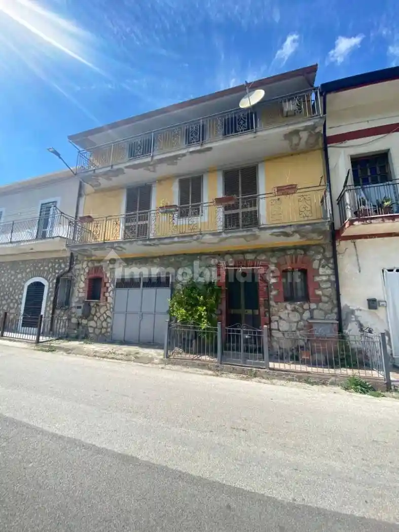 Villa in vendita a Roccabascerana