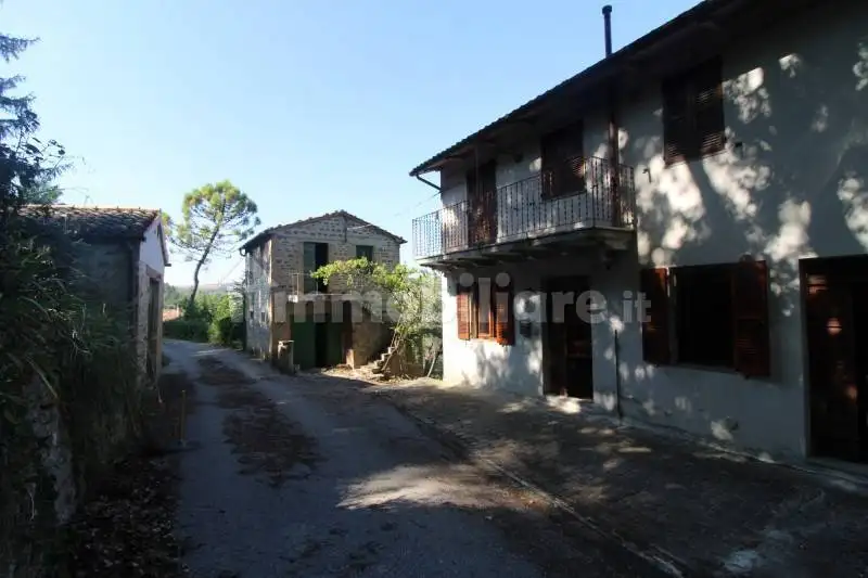 Rustico - Casale in vendita a Mergo