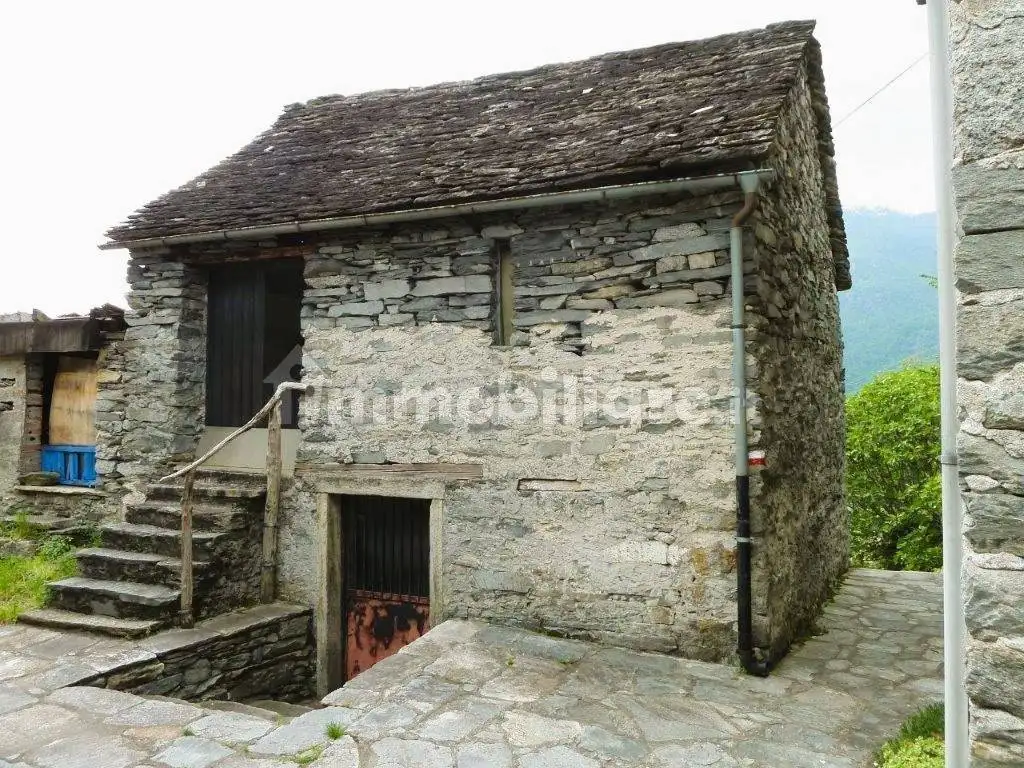 Rustico - Casale in vendita a Montecrestese