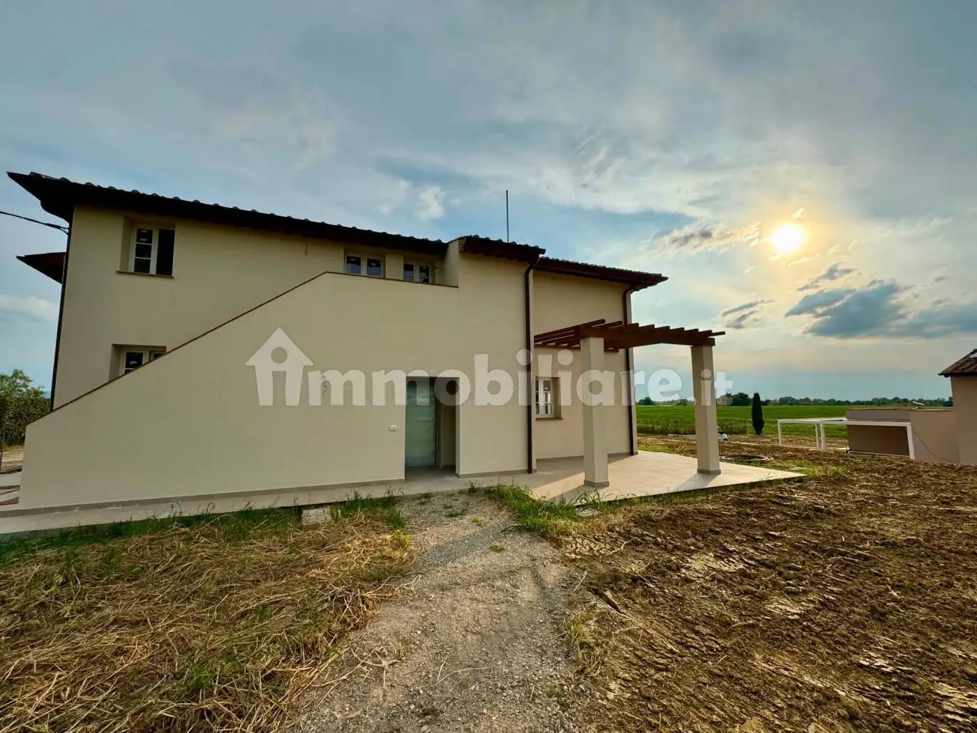 Rustico - Casale in vendita a Pontedera