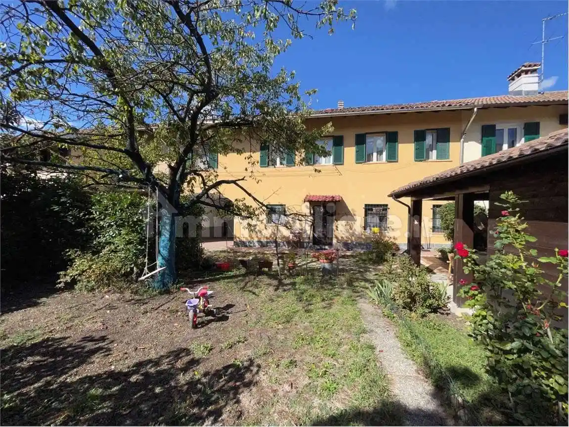 Casa indipendente in vendita a Novi Ligure