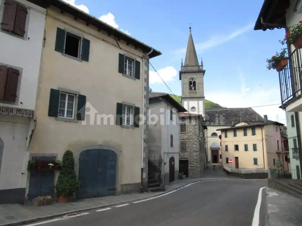 Casa indipendente in vendita a Pievepelago
