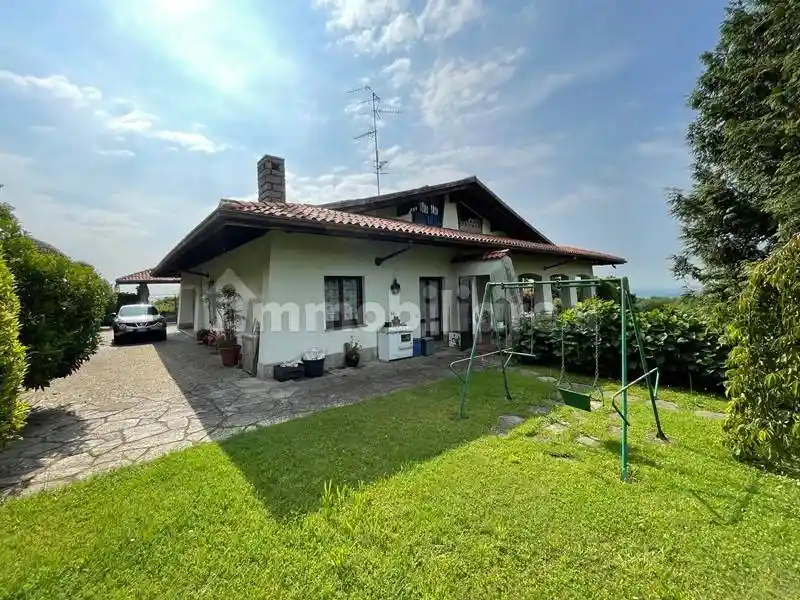 Villa in vendita a Ronco Biellese