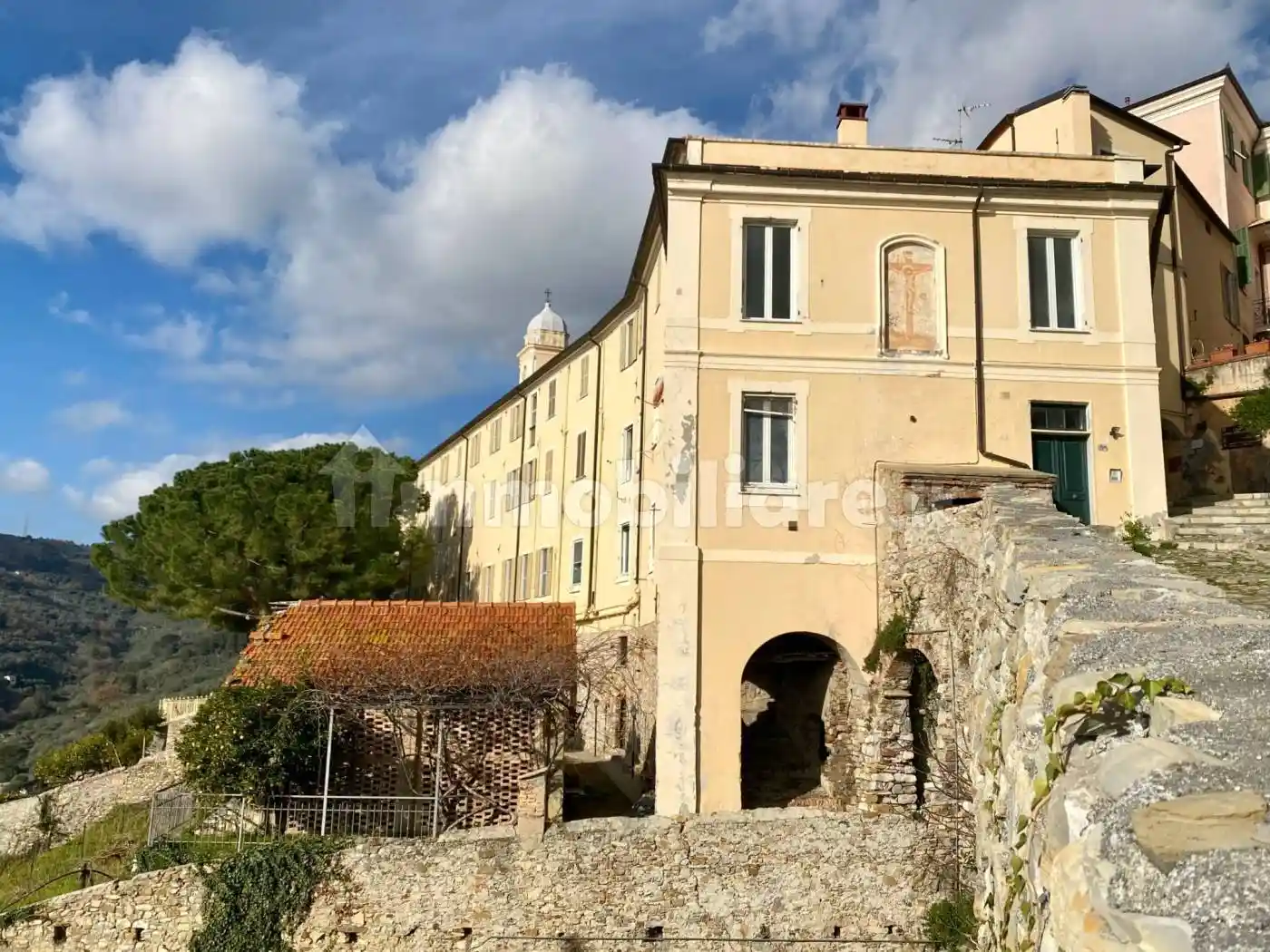 Appartamento in vendita a Diano Castello