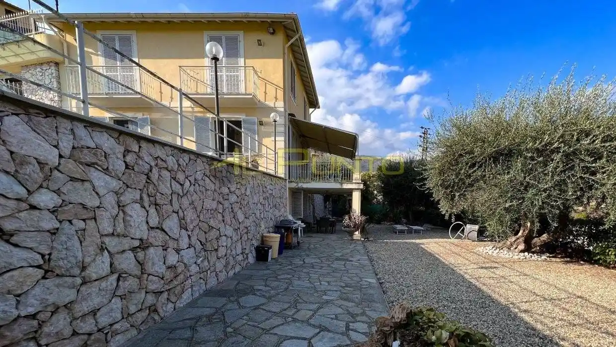 Villa in vendita a Sanremo