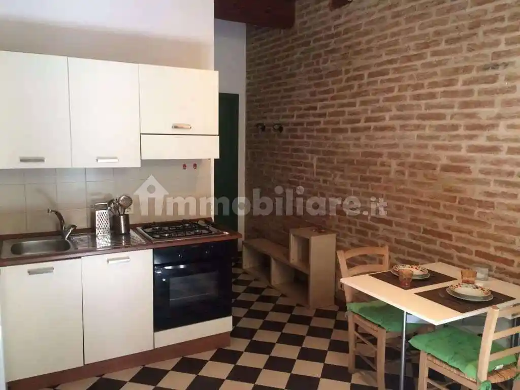 Appartamento in affitto a Mantova