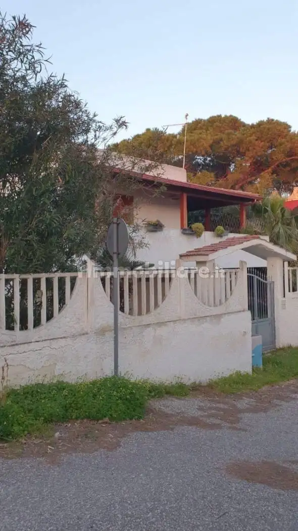 Villa in affitto a Leporano