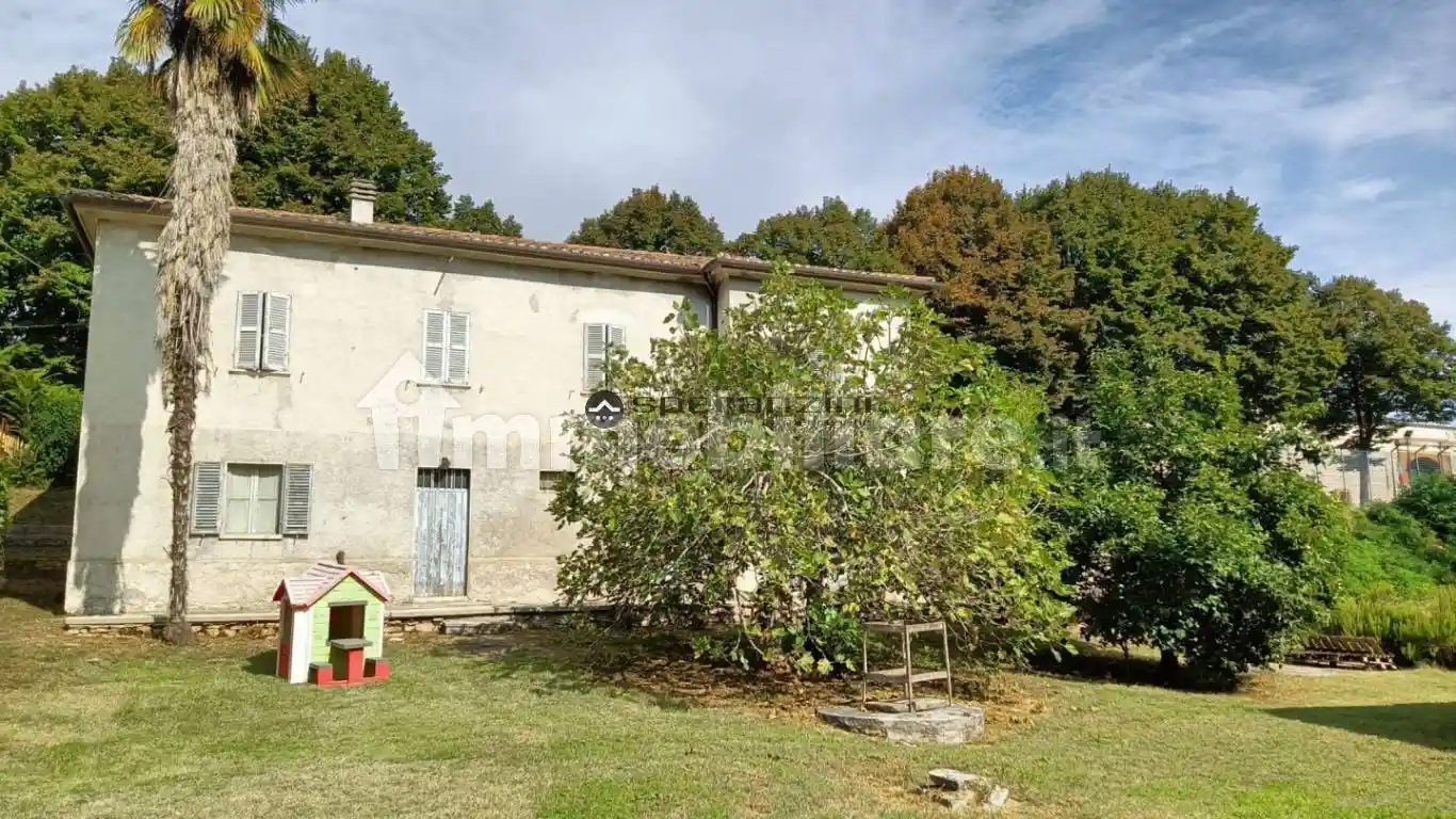 Villa in vendita a Fossombrone