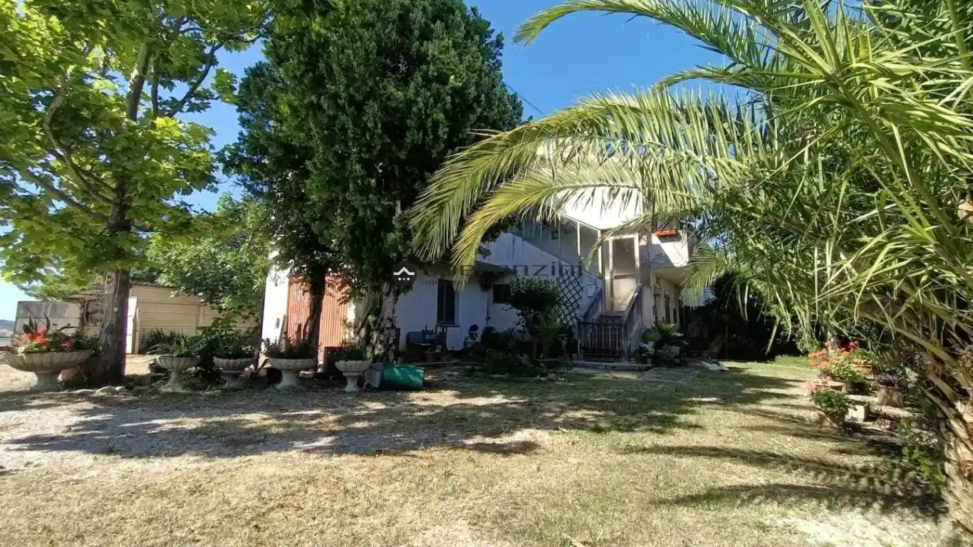 Rustico - Casale in vendita a Pergola