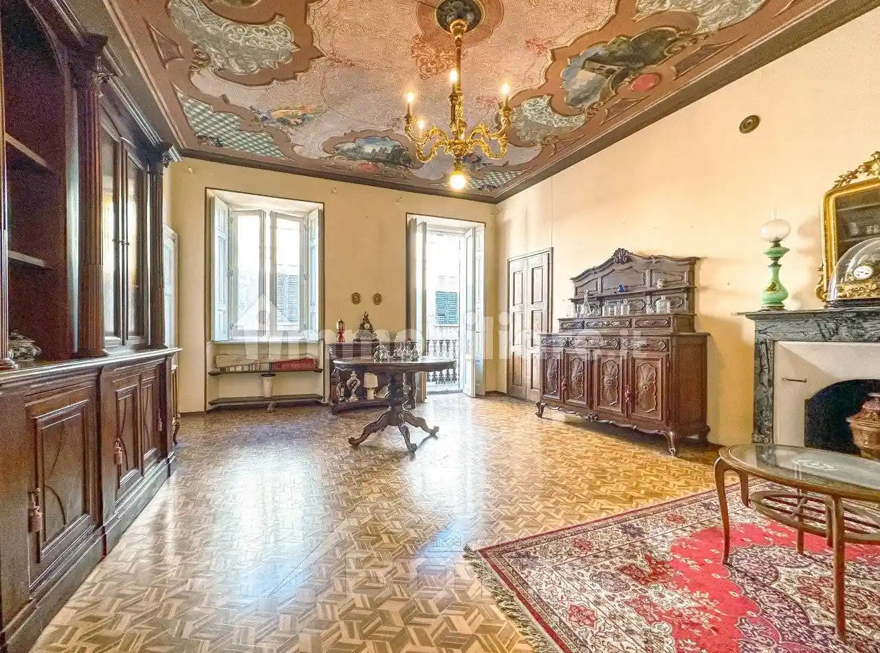 Palazzo - Edificio in vendita a Ghemme