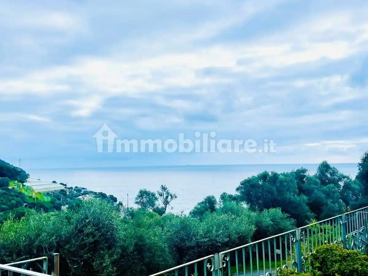 Appartamento in vendita a San Lorenzo al Mare